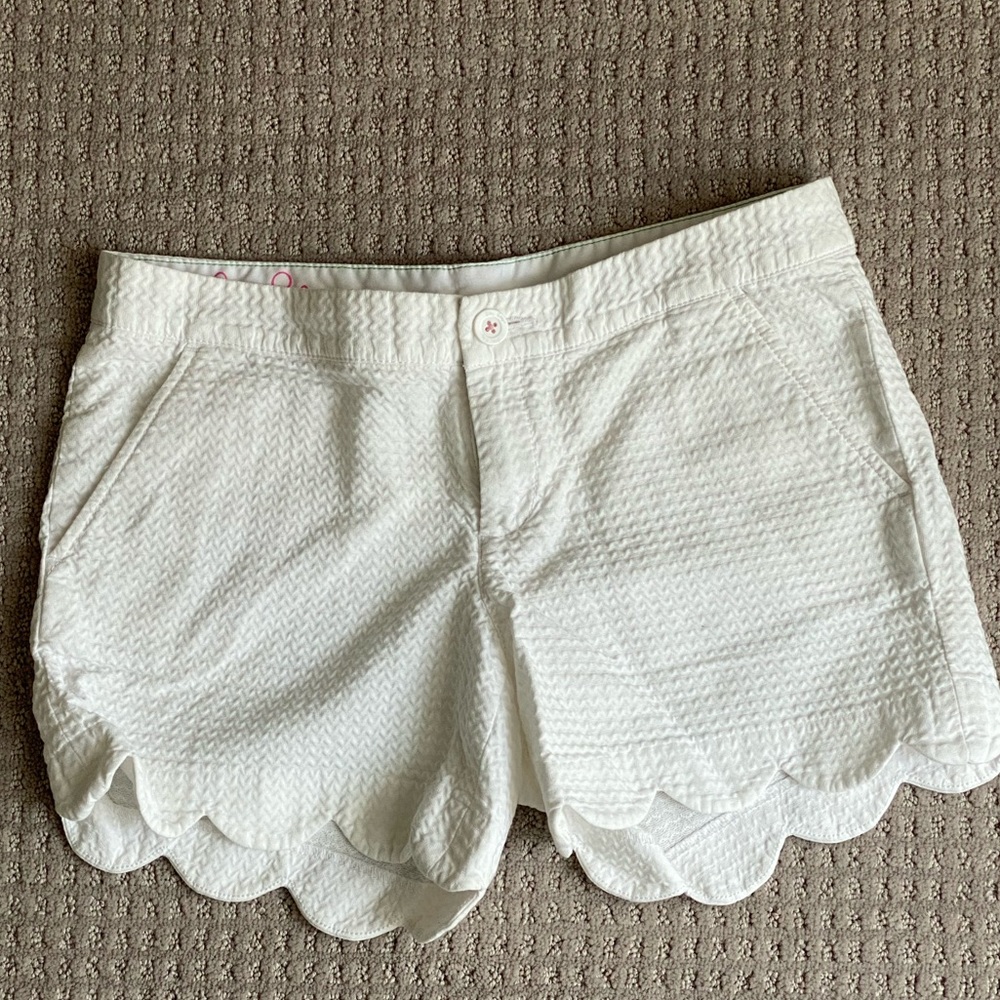 Lily Pulitzer White Scalloped Shorts